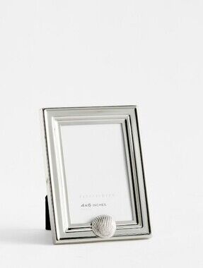 Silver Shell Icon 4x6 Picture Frame